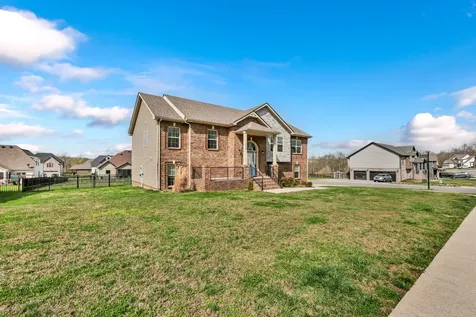 524 Cresthaven Lane Clarksville TN 37043