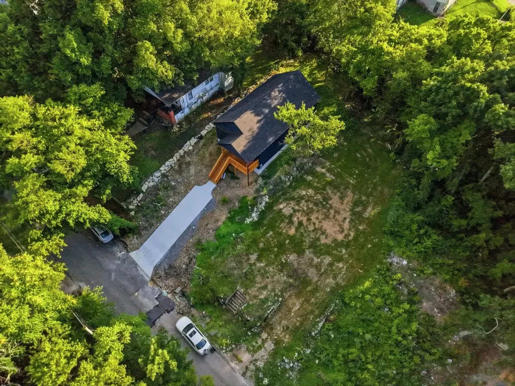 4805 16th Avenue Chattanooga TN 37407