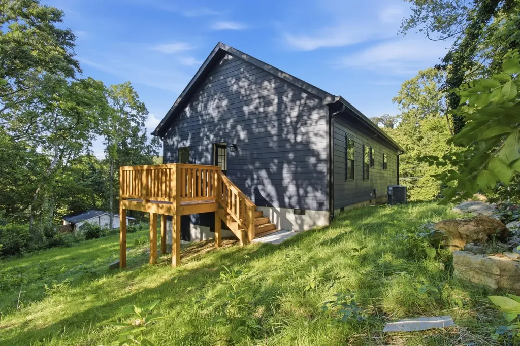 4805 16th Avenue Chattanooga TN 37407