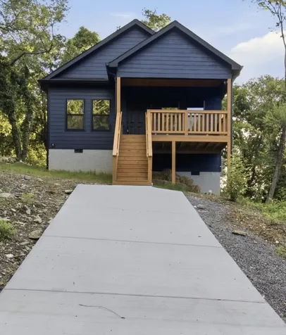4805 16th Avenue Chattanooga TN 37407