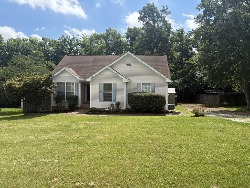 2824 Maple Circle Thompsons Station TN 37179