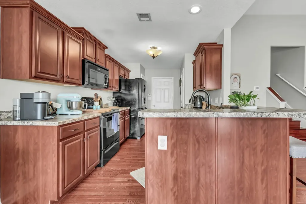 2581 Alex Overlook Way Clarksville TN 37043