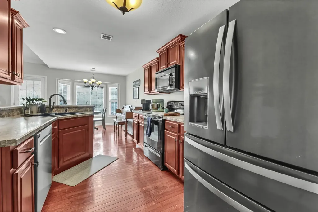 2581 Alex Overlook Way Clarksville TN 37043