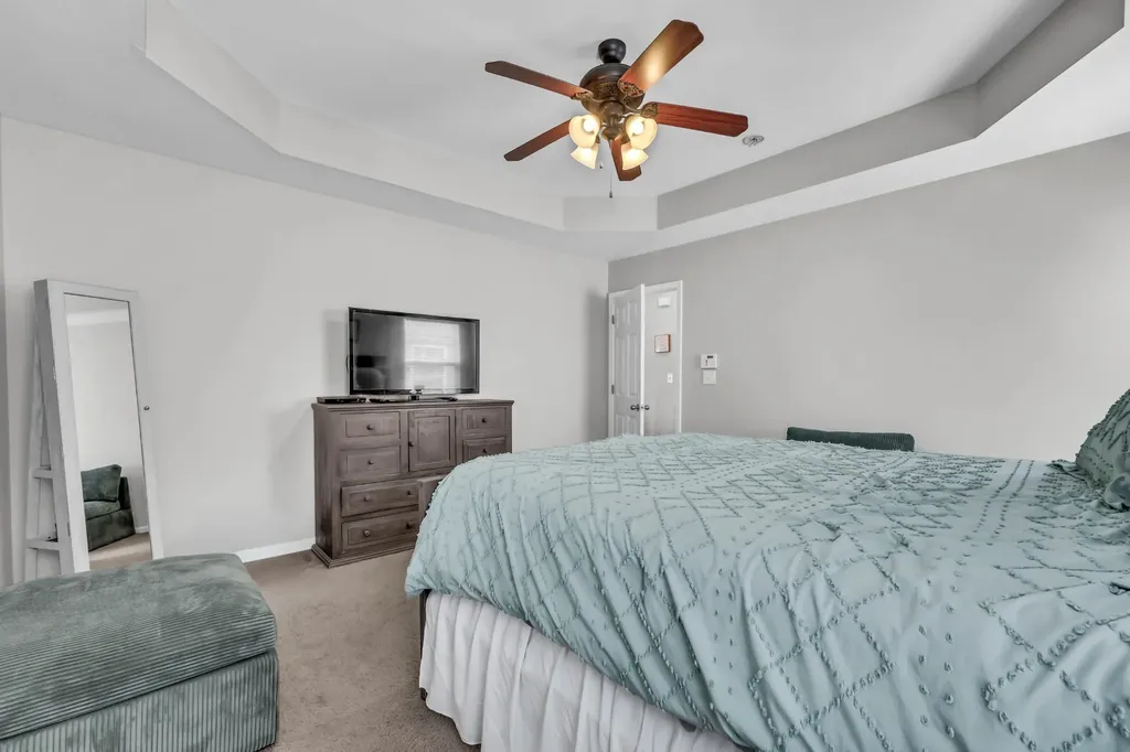 2581 Alex Overlook Way Clarksville TN 37043
