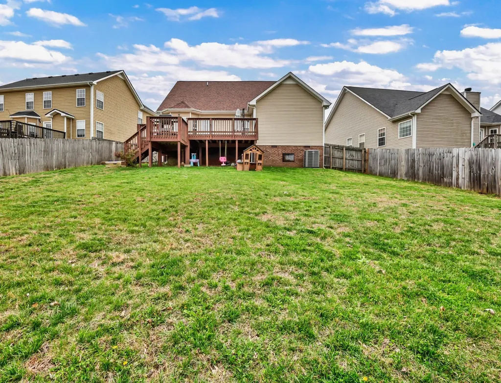 2581 Alex Overlook Way Clarksville TN 37043