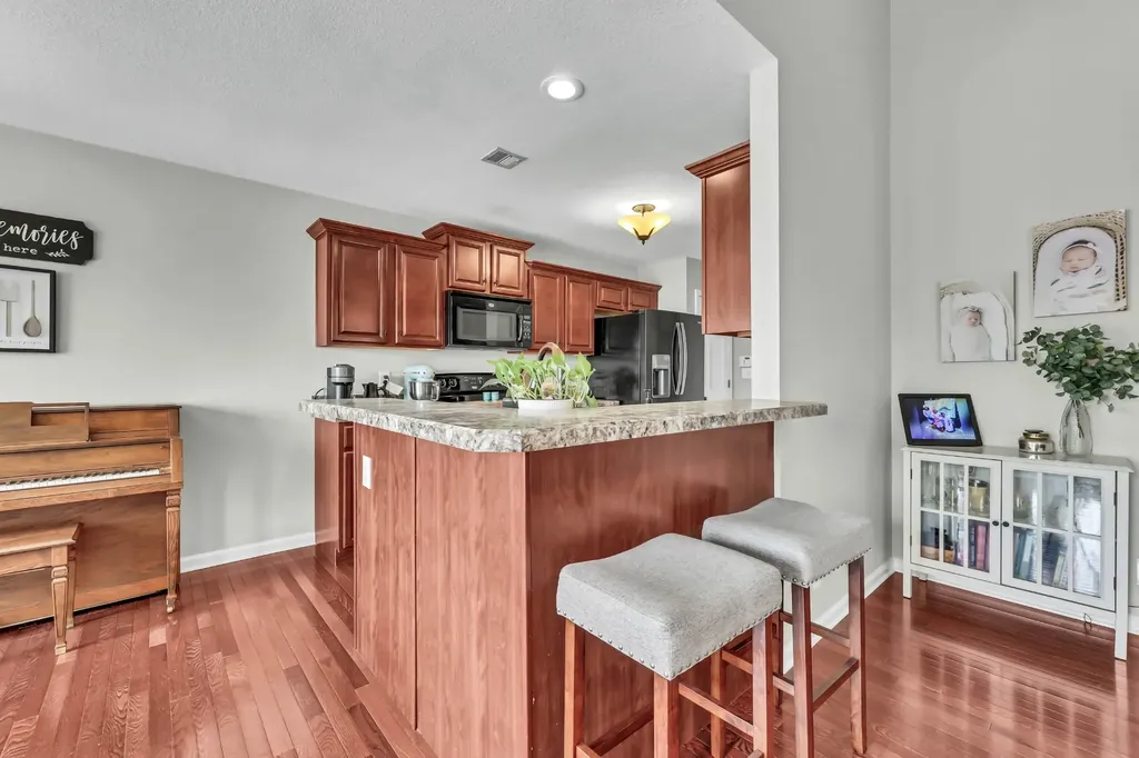 2581 Alex Overlook Way Clarksville TN 37043
