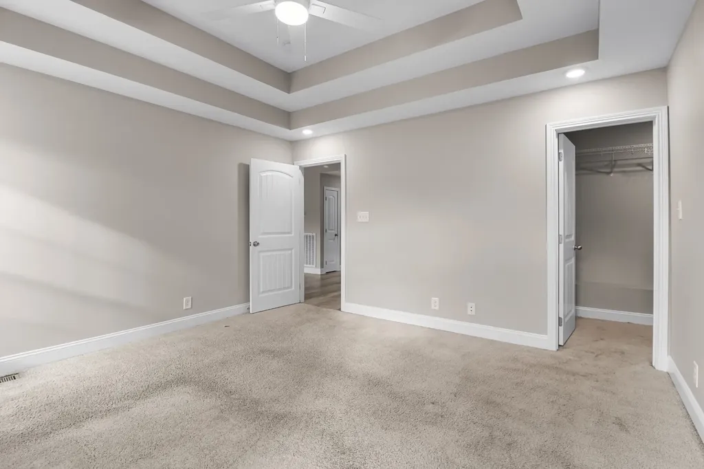 306 Lugano Lane Clarksville TN 37040