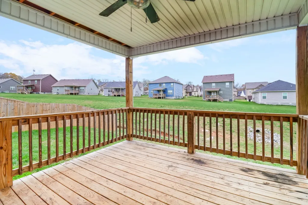 306 Lugano Lane Clarksville TN 37040