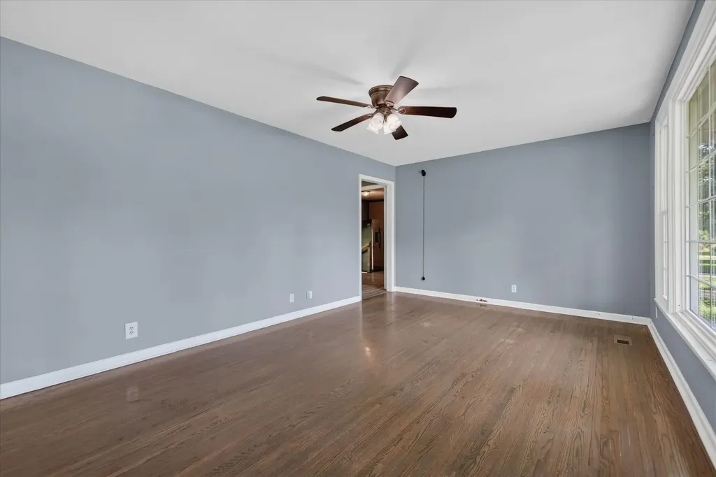 31 Charlemagne Boulevard Clarksville TN 37042