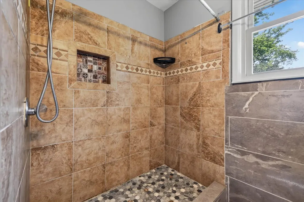 31 Charlemagne Boulevard Clarksville TN 37042