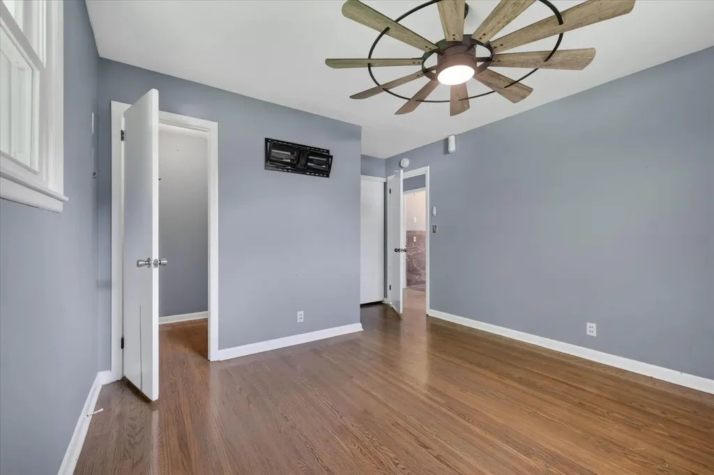 31 Charlemagne Boulevard Clarksville TN 37042