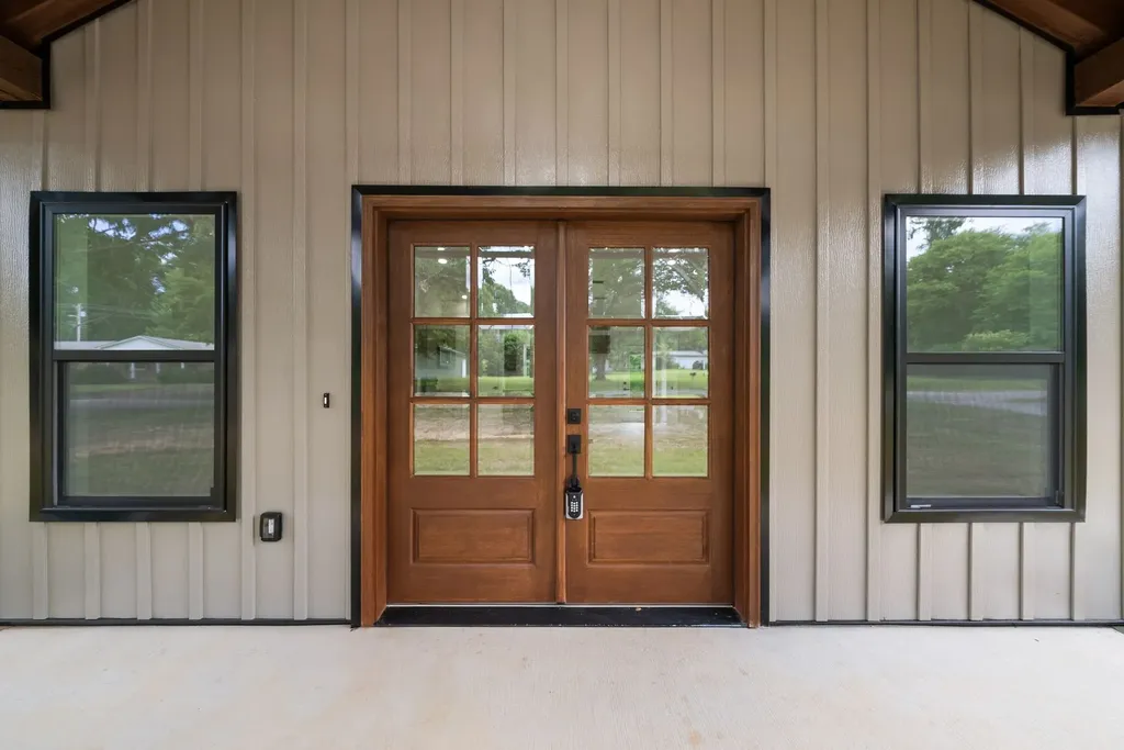 701 Oak Grove Road Goodspring TN 38460