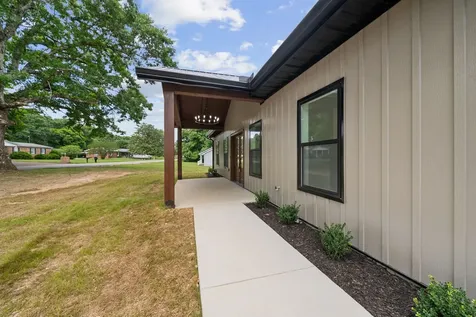 701 Oak Grove Road Goodspring TN 38460