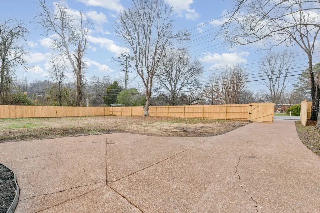 233 Haywood Lane Nashville TN 37211