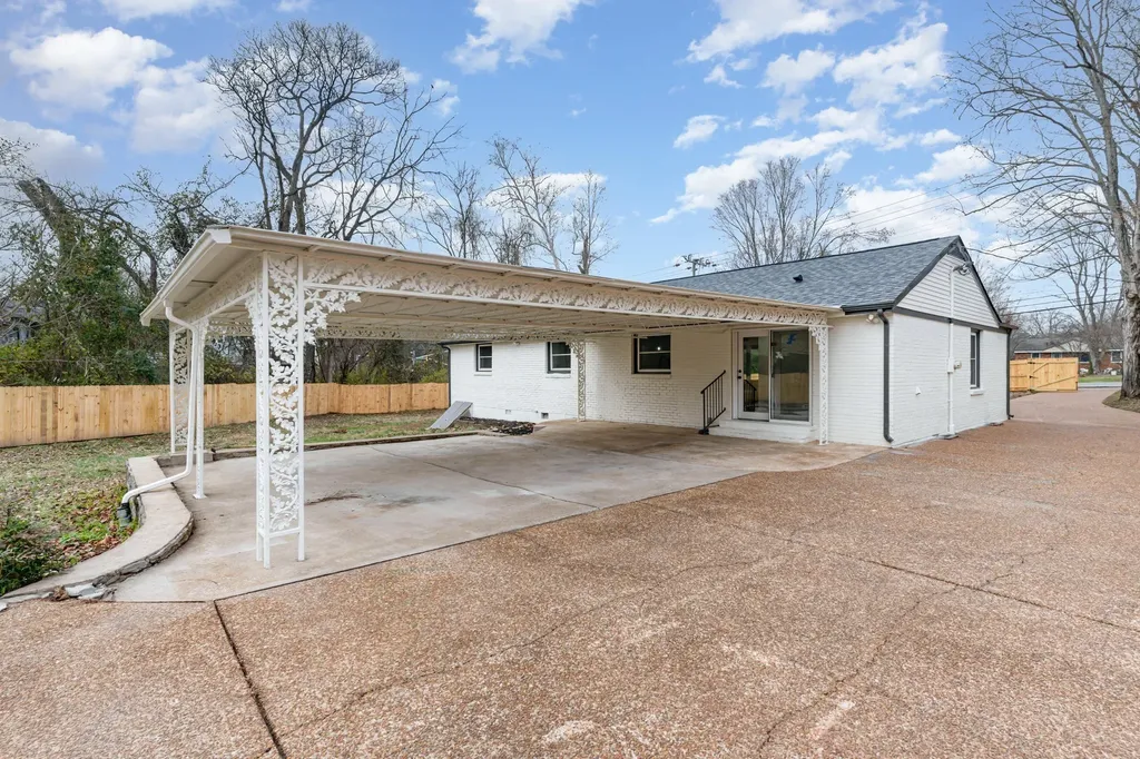 233 Haywood Lane Nashville TN 37211