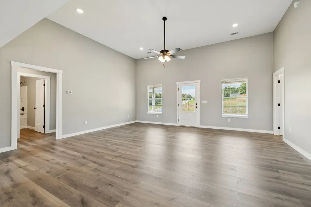 116 Crows Hill Drive Gordonsville TN 38563