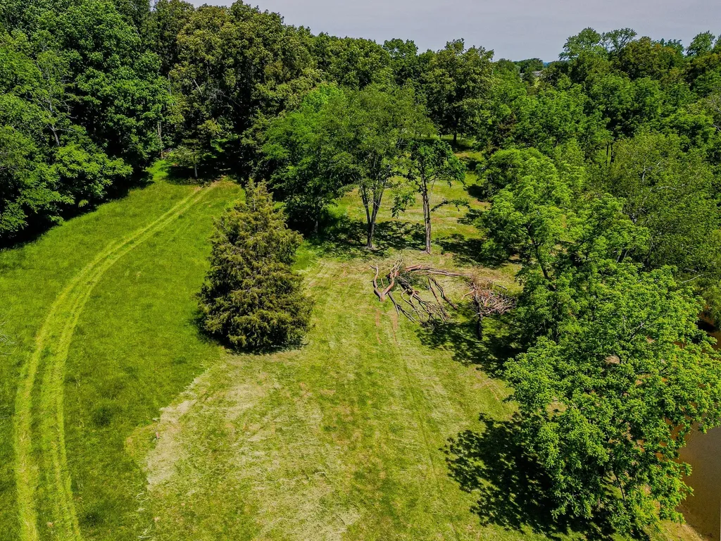 4919 Pulliam Hardaway Road Springfield TN 37172