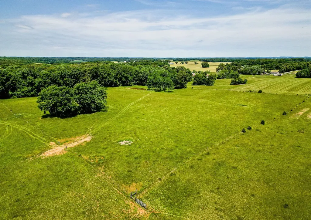 4919 Pulliam Hardaway Road Springfield TN 37172