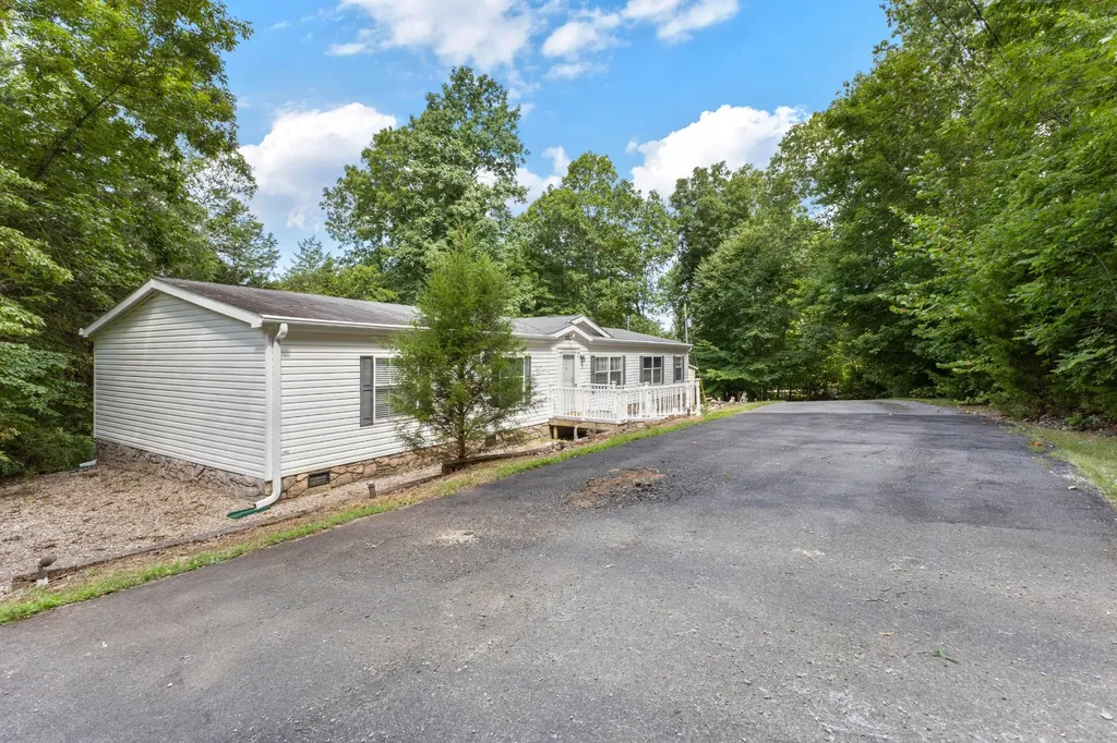 2497 Foster Road Cumberland Furnace TN 37051