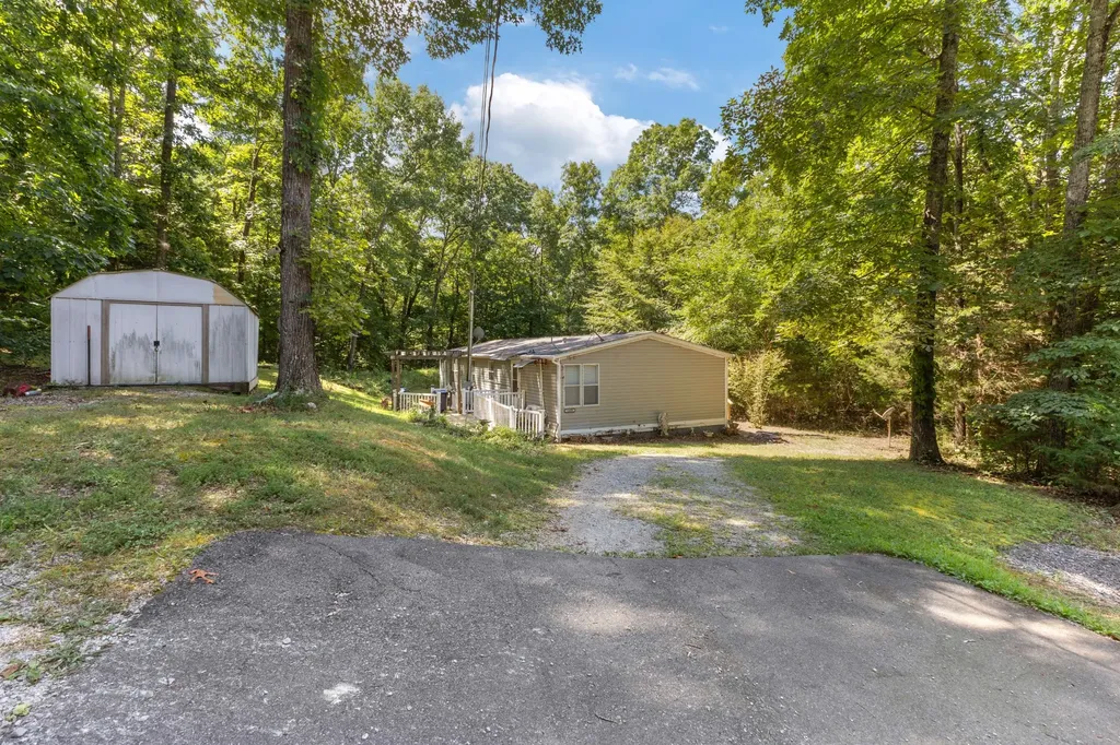 2497 Foster Road Cumberland Furnace TN 37051