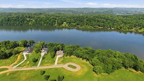 2061 Mockingbird Lane Loudon TN 37774