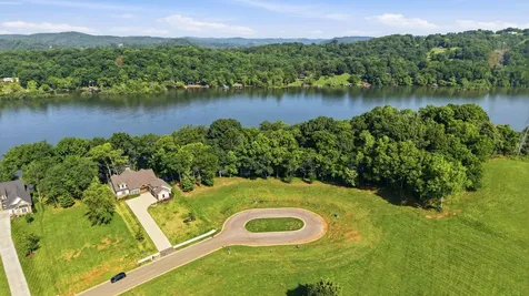 2061 Mockingbird Lane Loudon TN 37774