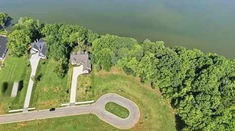 2061 Mockingbird Lane Loudon TN 37774