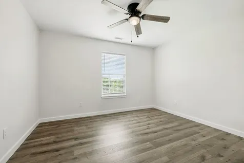111 Alice Preston Loop Gordonsville TN 38563