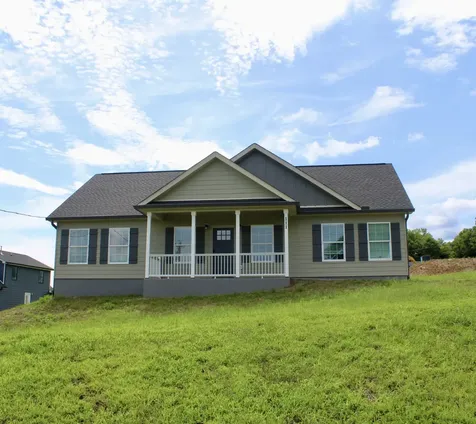 111 Alice Preston Loop Gordonsville TN 38563