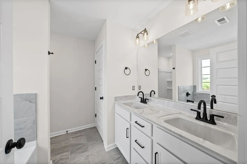 313 Tisha Court Clarksville TN 37042