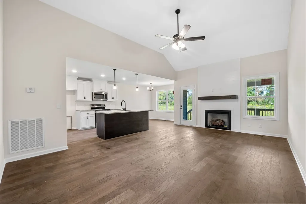 313 Tisha Court Clarksville TN 37042