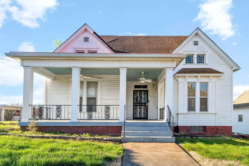 222 Union Street Clarksville TN 37040