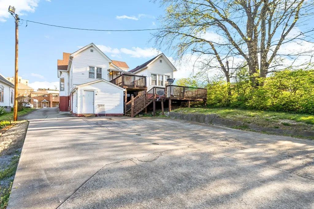 222 Union Street Clarksville TN 37040