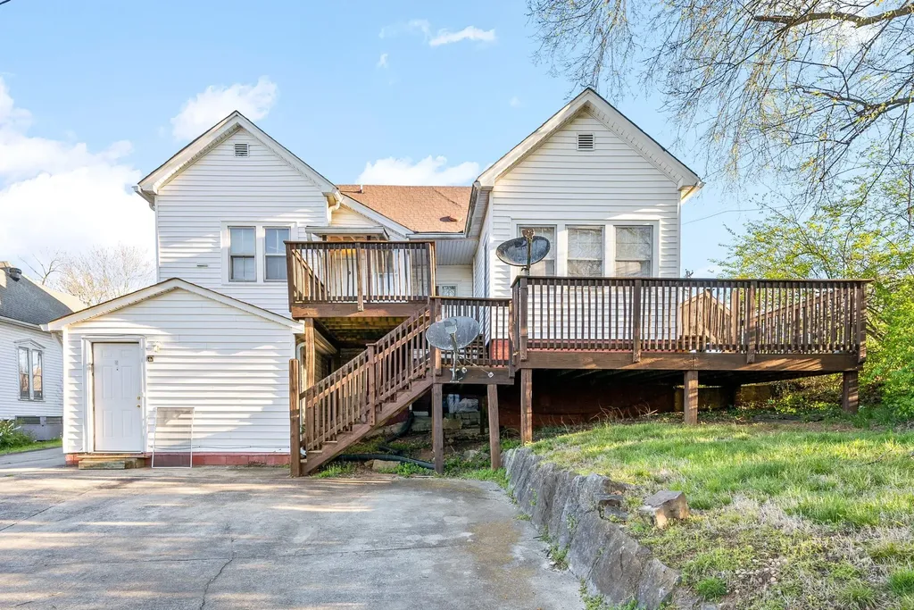 222 Union Street Clarksville TN 37040