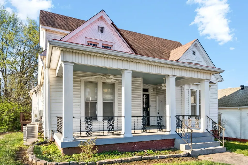 222 Union Street Clarksville TN 37040