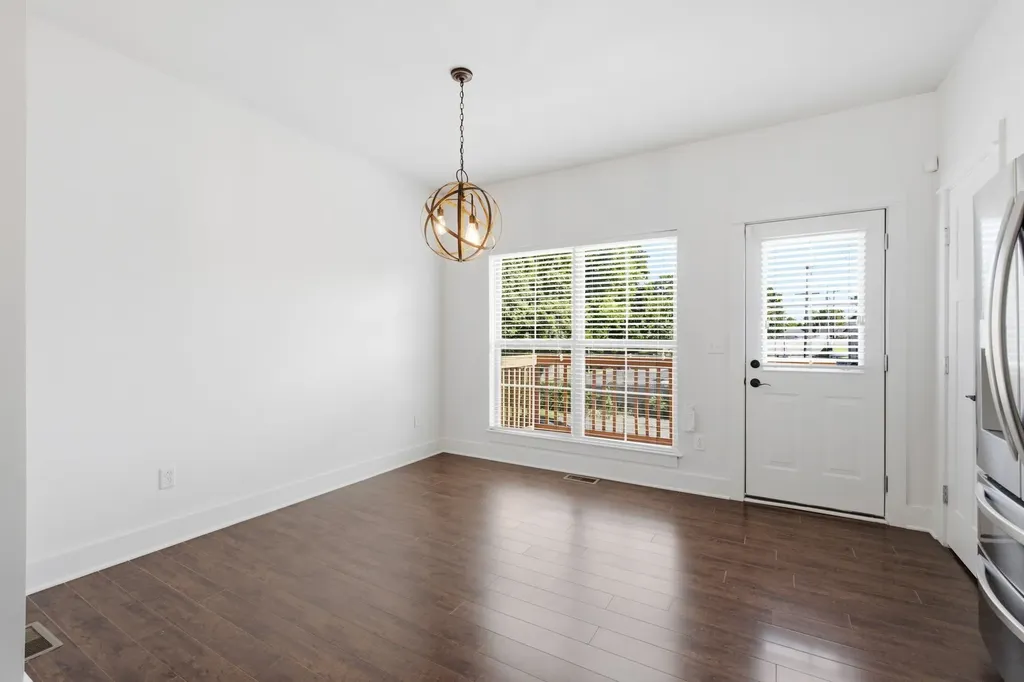 1049 Chicamauga Avenue Nashville TN 37206