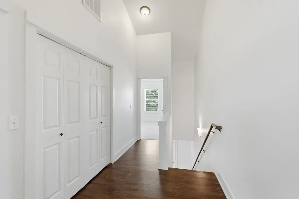 1049 Chicamauga Avenue Nashville TN 37206