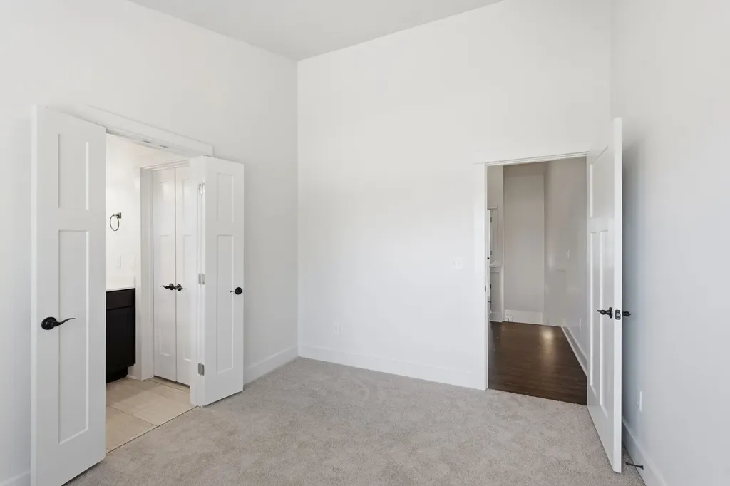 1049 Chicamauga Avenue Nashville TN 37206