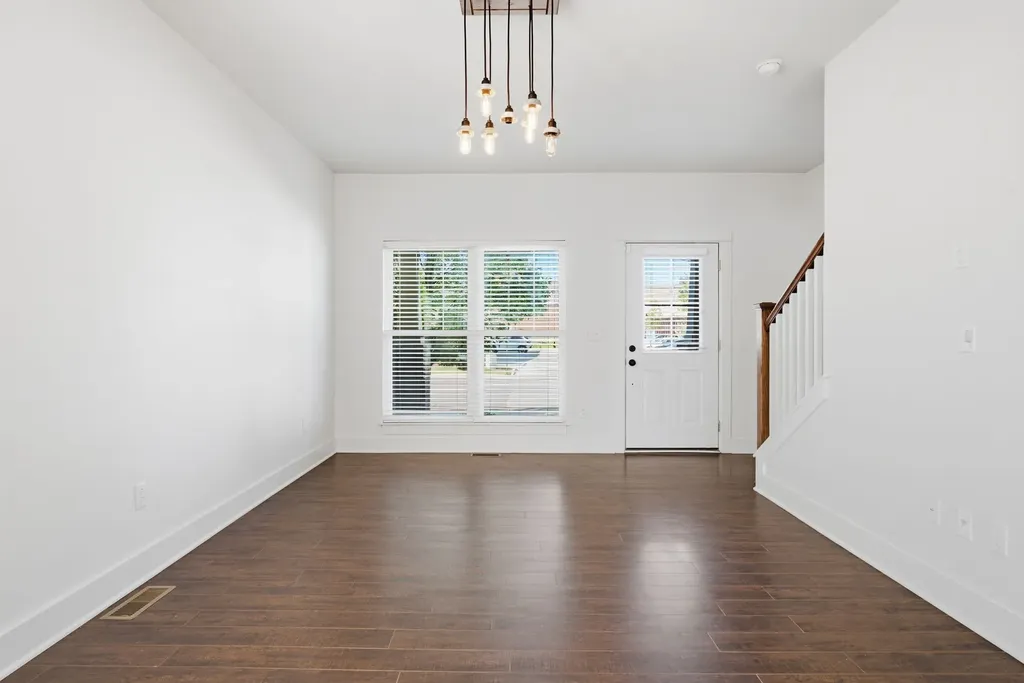 1049 Chicamauga Avenue Nashville TN 37206
