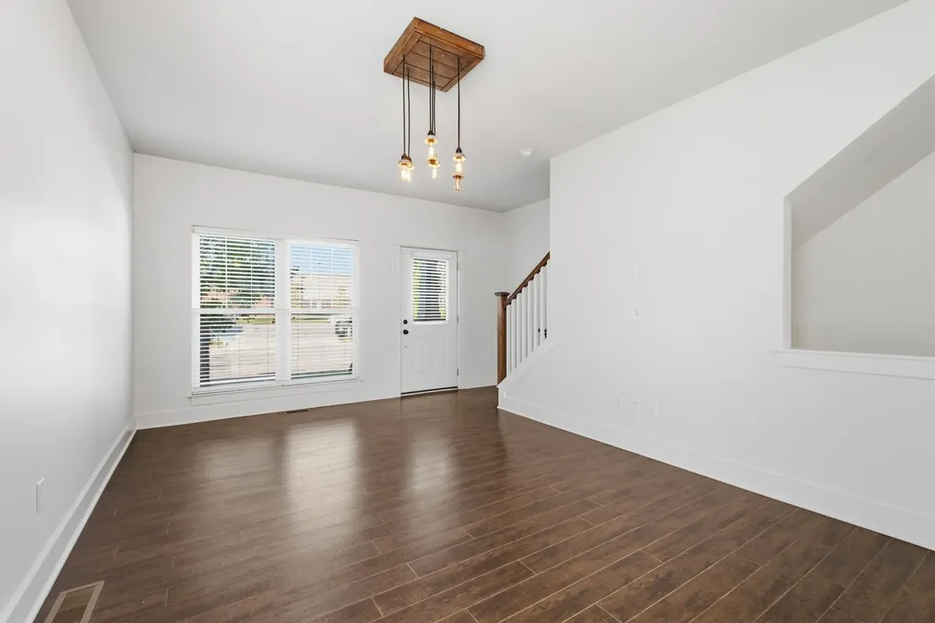 1049 Chicamauga Avenue Nashville TN 37206