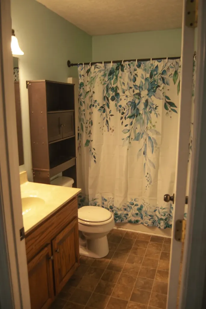 138 Leigh Anna Circle Lafayette TN 37083
