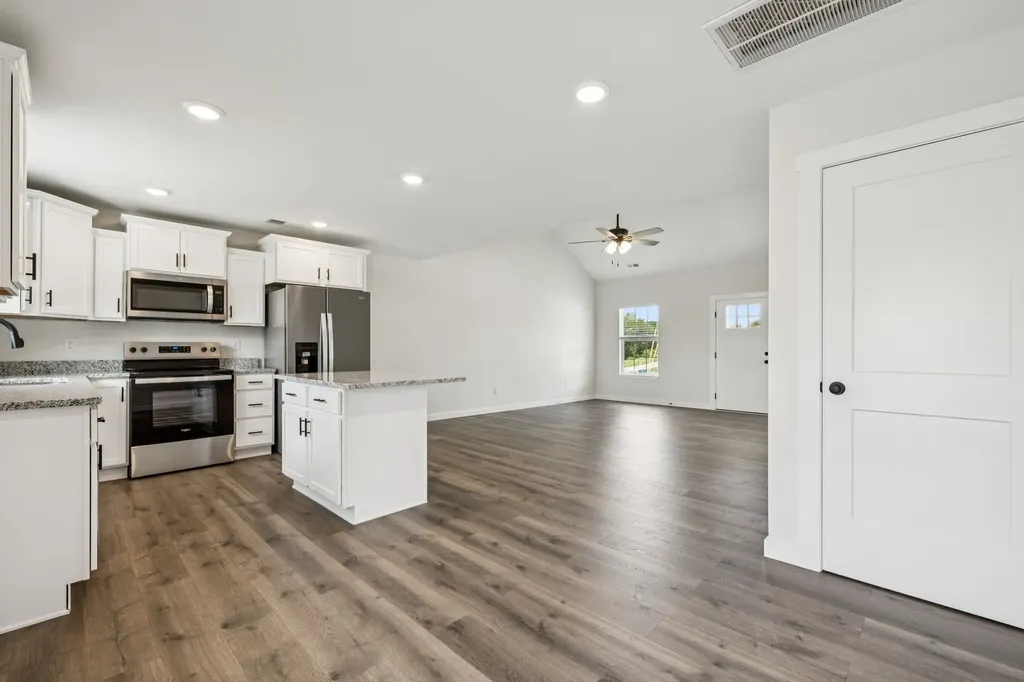 138 Alice Preston Loop Gordonsville TN 38563
