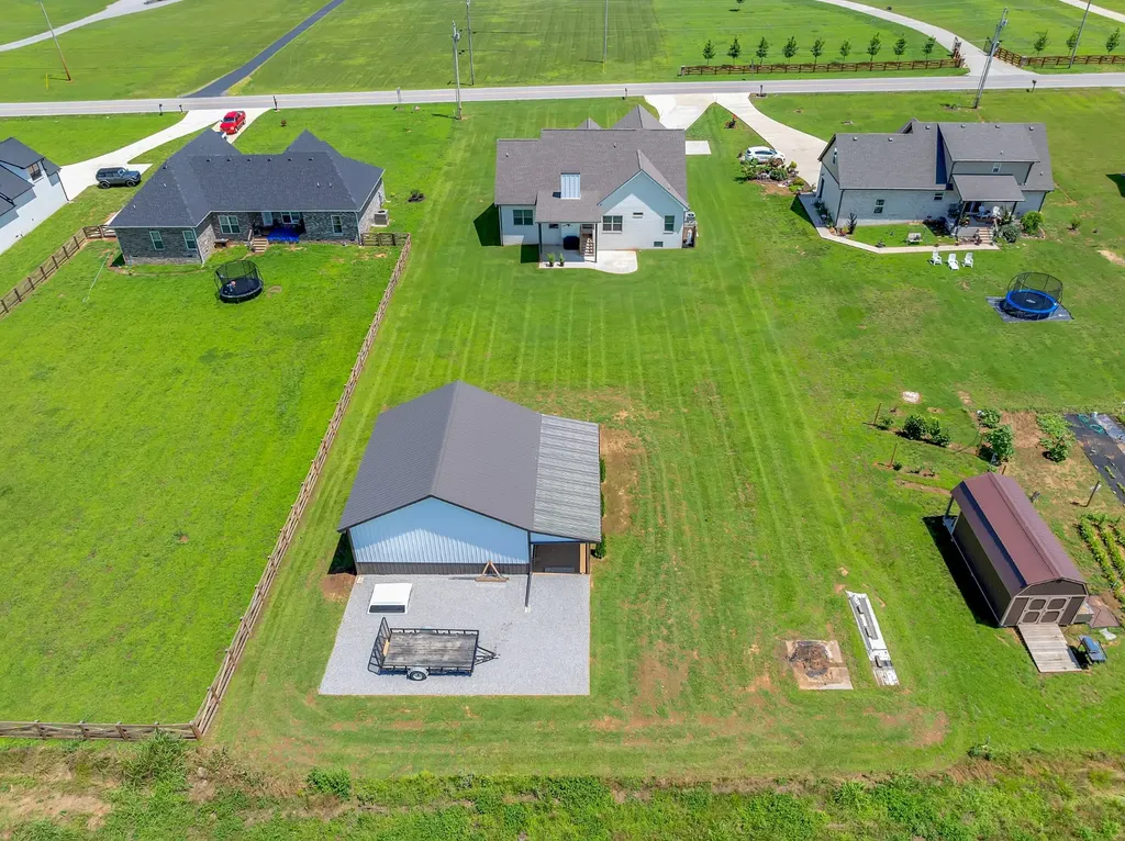 3256 Ostella Road Cornersville TN 37047