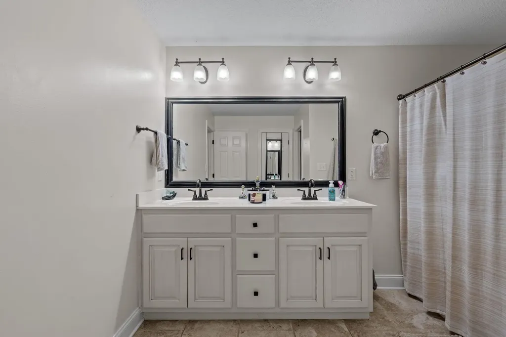 160 Lauren Drive, SE Cleveland TN 37323