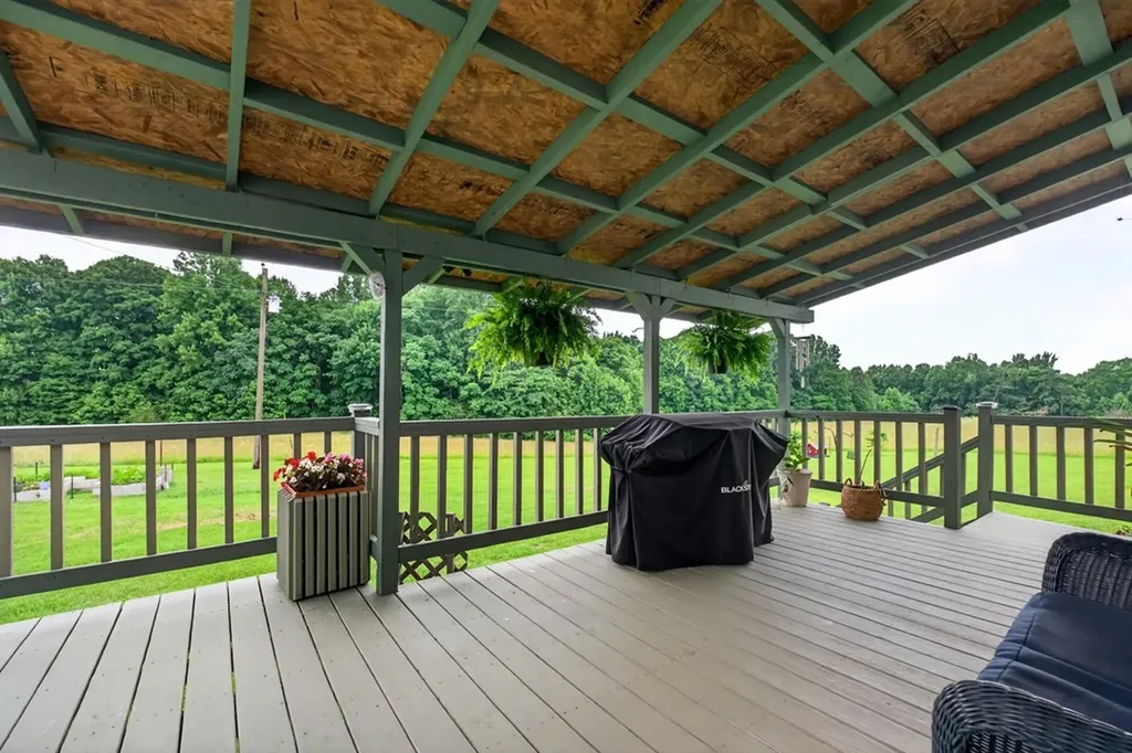 175 Humphrey Road Walling TN 38587