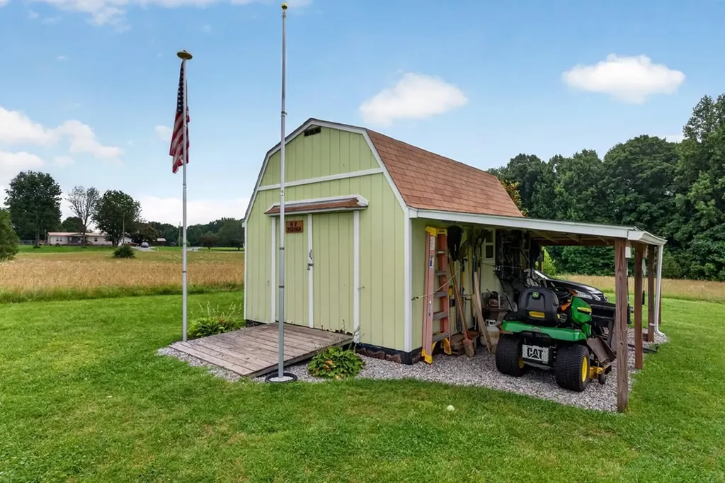 175 Humphrey Road Walling TN 38587