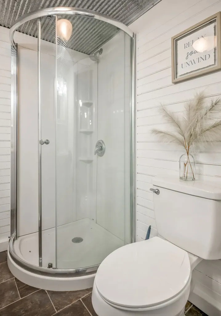 1865 Clydeton Road Waverly TN 37185