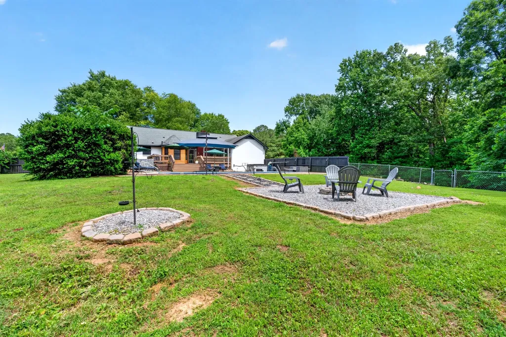 2552 Farms Circle Woodlawn TN 37191