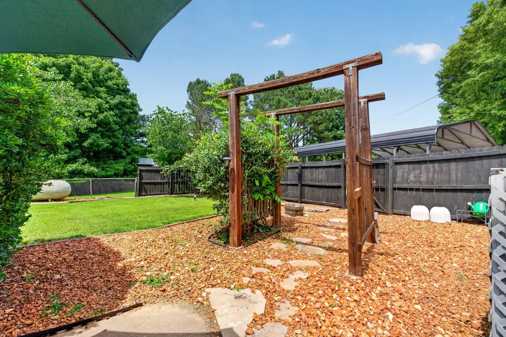 2552 Farms Circle Woodlawn TN 37191