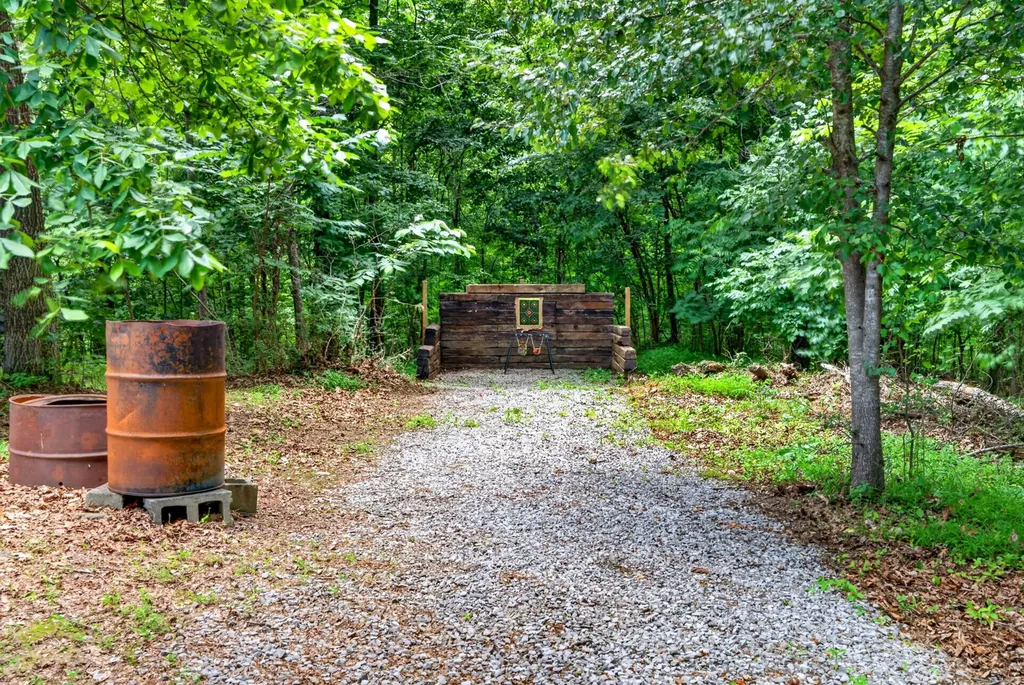 2552 Farms Circle Woodlawn TN 37191